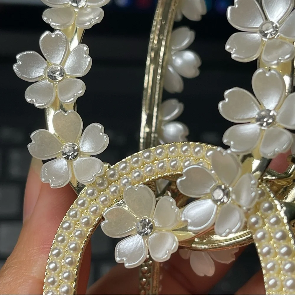 Brand new high-quality flower hair clip